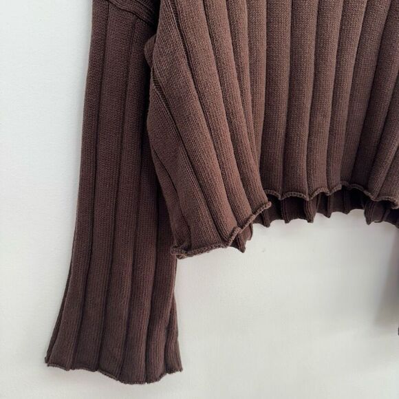 Harley Jae Women’s Muse Crop Boxy Bell Sleeve Chocolate Coco Brown Sweater - Picture 6 of 10